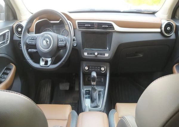 MG - ZS Luxuary (2022)