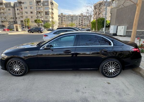 Mercedes -C180 ( 2023 )