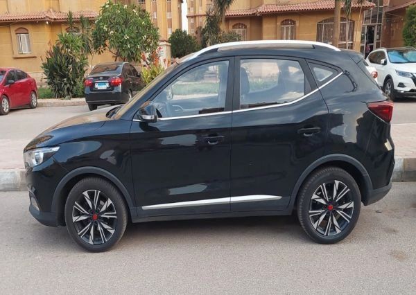 MG - ZS Luxury (2021)