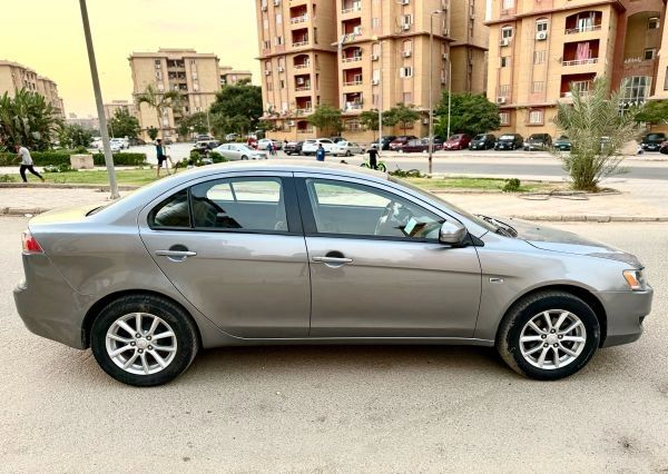 Mitsubishi -  Lancer (2016)