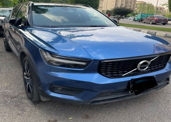 VOLVO-XC 40( 2021 )