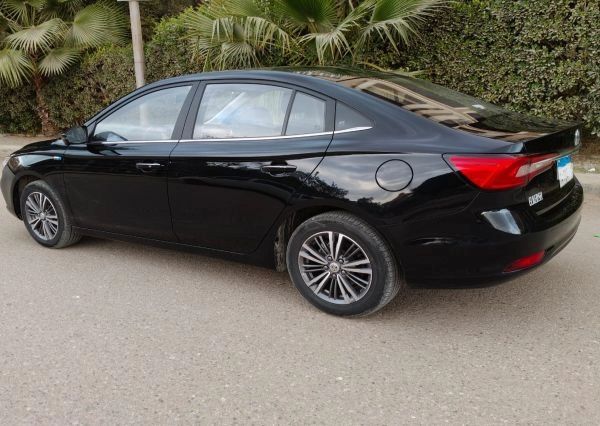 ام جي - ٥ ( ٢٠٢٥ )