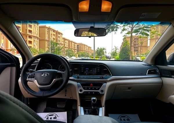 Hyundai - Elantra Ad ( 2018 )