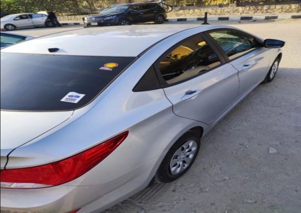 Hyundai - Accent RB (2024)