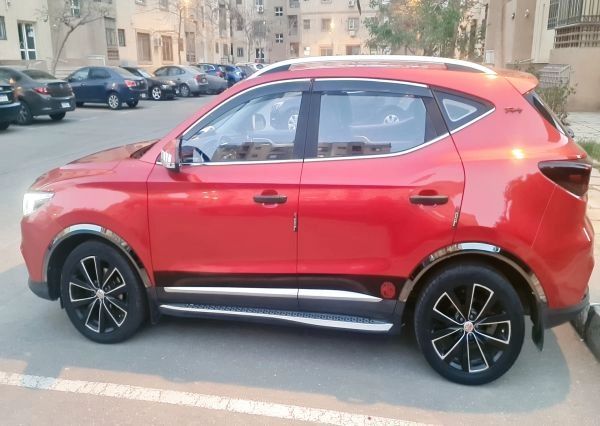 MG -  ZS Luxury  (2022)