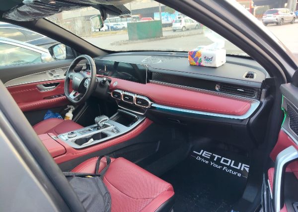 Jetour X70 Plus - Luxury (2026)